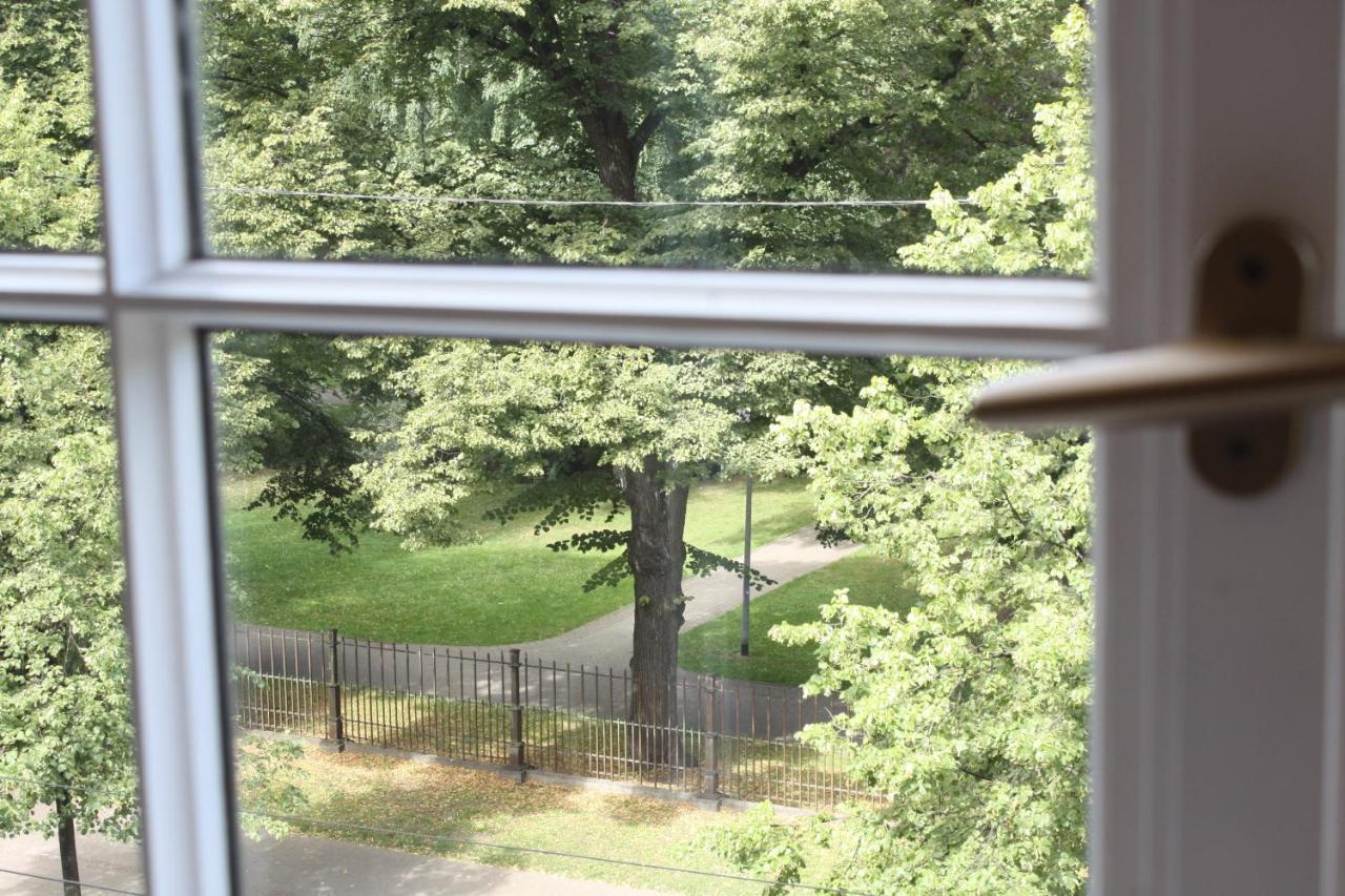 Smart Park View Studio In Heart Of Riga 5 Min To Old Town Exterior photo